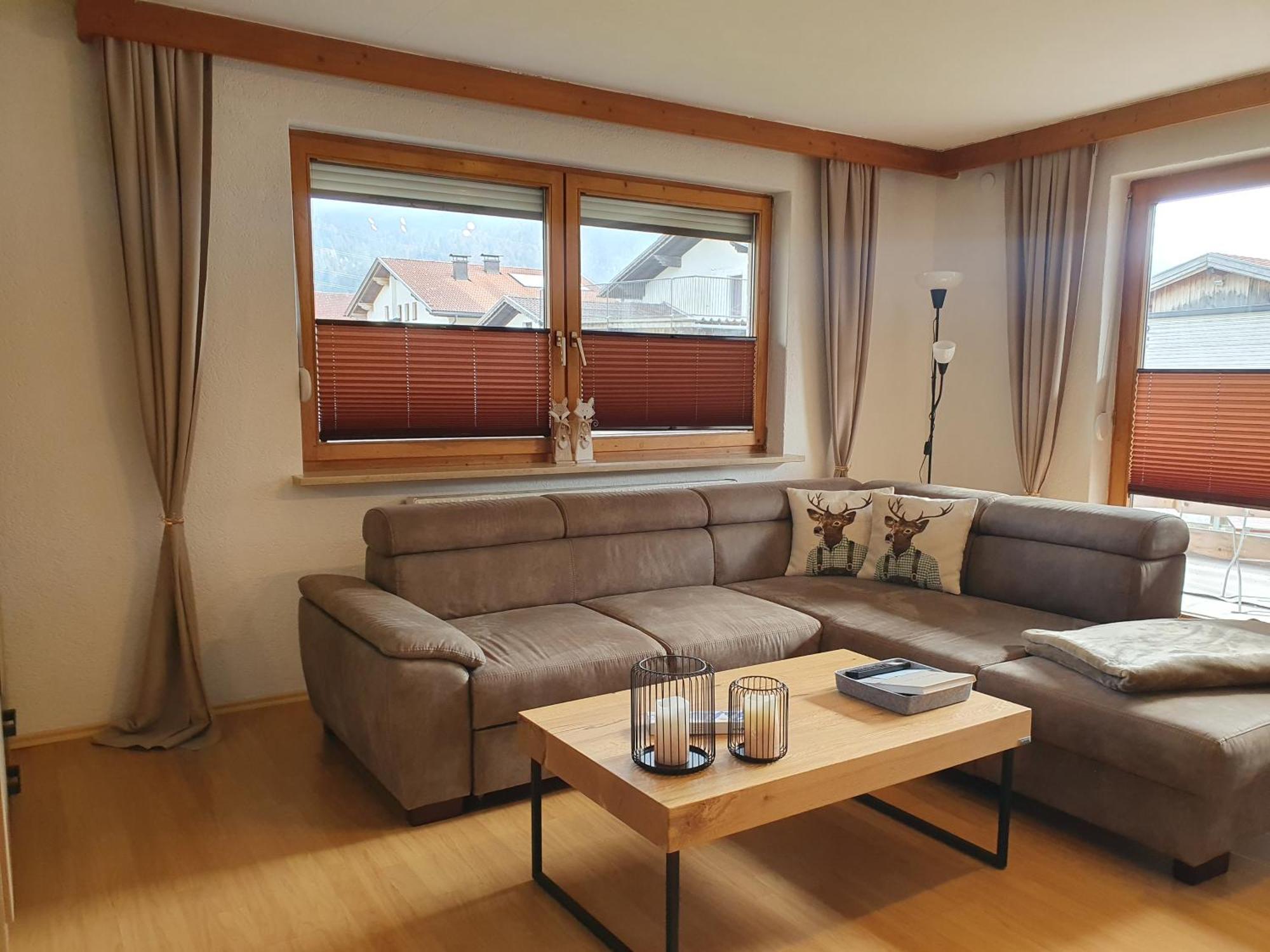 Lechufer, 80M2, Haushaelfte Mit Privatem Eingang, Kaminofen, Terrasse, Garten Pinswang Exteriér fotografie